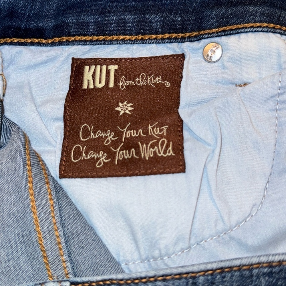 Kut from the kloth Catherine Boyfriend distressed block print size 4. Like new